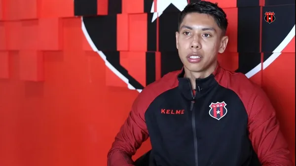 Carlos Martínez habló sobre las críticas que recibe.