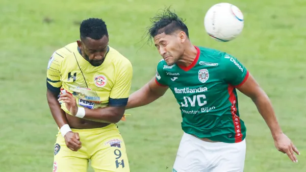 El último choque entre ambos equipos, signado por las expulsiones de Techera y Ramíre, finalizó en triunfo 1-0 de Génesis. (