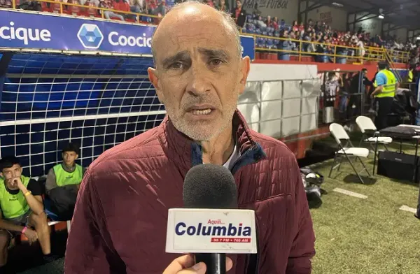 Chinchilla le respondió a Jeaustin Campos (Radio Columbia).