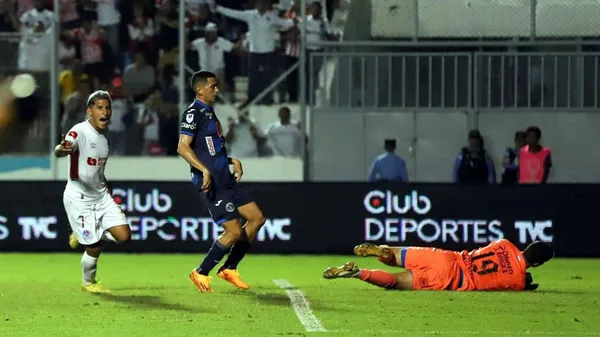 El último clásico capitalino acabó con final feliz para Olimpia. (