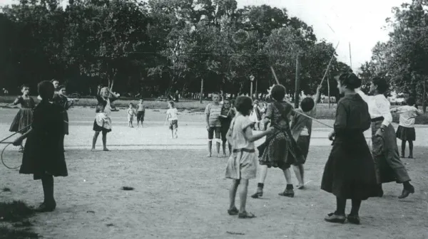 El parque Augarten a principios del Siglo XX (Sturm Graz).