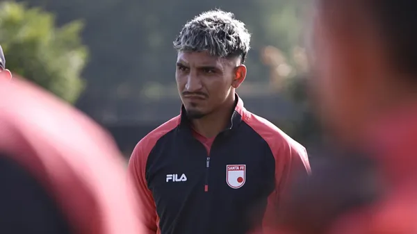 Lucas Ríos es el apuntado por Carlos Vela.