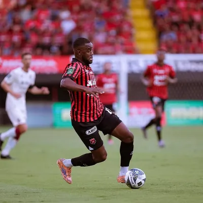 Alajuelense sigue con vida en el Clausura 2026 (LDA).