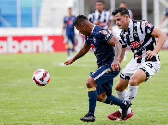 La última vez que se vieron las caras, Motagua venció 5-4 a Tauro por penales tras empatar 0-0 en los cuartos de final de la Liga Concacaf 2022. (