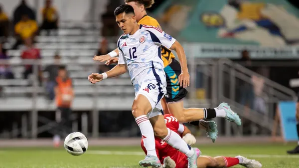 Alonso Martínez no pudo estar ante Trinidad y Tobago por estar con fiebre.