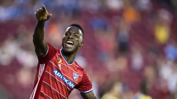 Maynor Figueroa jugó en 3 equipos de Estados Unidos.