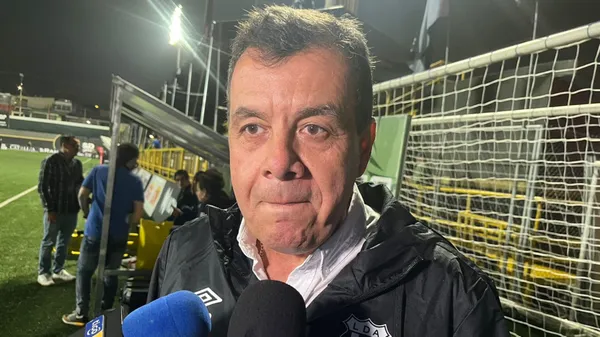 Marco Vásquez le respondió a Guimaraes (Radio Columbia).