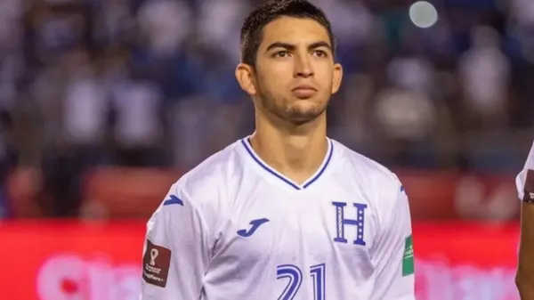 Jonathan Rubio con la camiseta de Honduras - Cronometro.hn