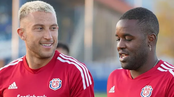 Francisco Calvo y Joel Campbell con la Selección de Costa Rica 