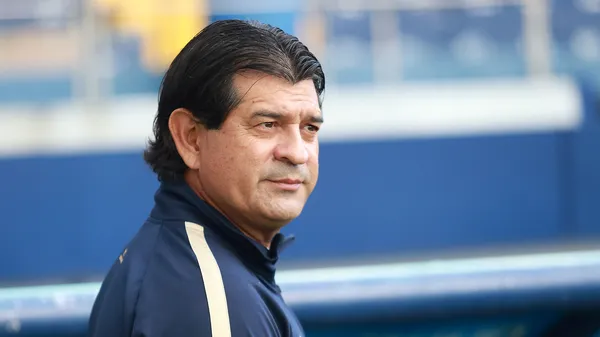 José Cardozo pica en punta para dirigir a la Liga. Todavía no firmó su renovación con Liberia. (