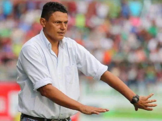 Emilio Umanzor, destacado por dirigir a varios grandes futbolistas en las categorías menores de Honduras, fue quien le dio una segunda oportunidad a Emerson