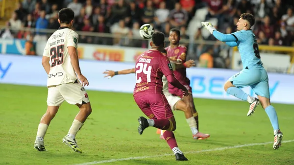 Alajuelense volvió a sentir lo que es ganar en La Cueva, pero Saprissa quiere revancha. (