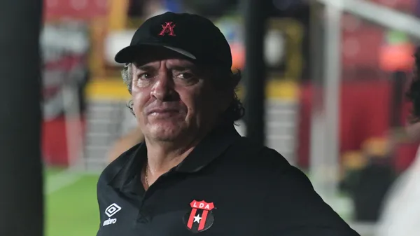 Machillo Ramírez quiere ganar para dejar atrás la eliminación en el Torneo de Copa. (Alajuelense)