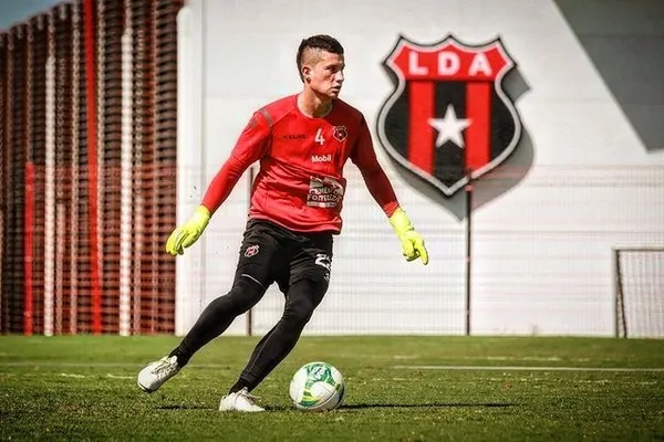  Johnny Álvarez - Alajuelense 