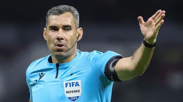 Mario Escobar Toca está bien considerado por la FIFA. (