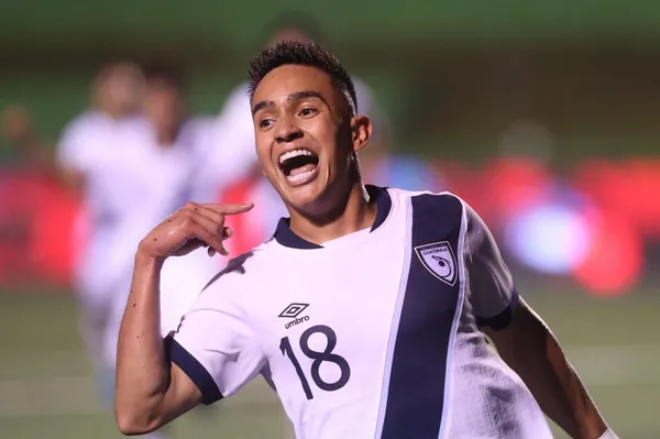 Óscar Santis - Selección de Guatemala