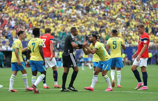 Ismail Elfath viene de dirigir Brasil vs. Noruega. (Getty Images)
