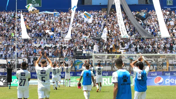 Comunicaciones se quedó con el clásico de Guatemala.