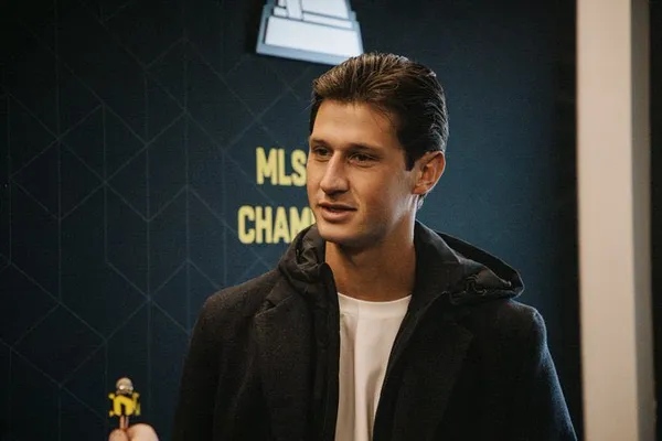 Nicholas Hagen llega se incorpora al Columbus Crew