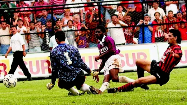"Fue un momento muy especial para mí, que marcó mucho mi carrera", dijo Drummond sobre aquel gol a LDA. (