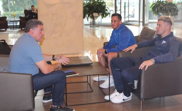 Luis Fernando Suárez se reunió con Cristopher Núñez en Europa. /