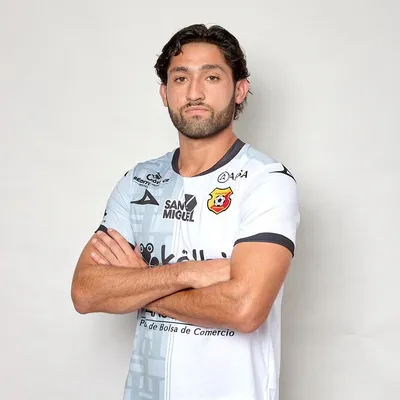 Salazar tiene todo acordado con Saprissa (CS Herediano).