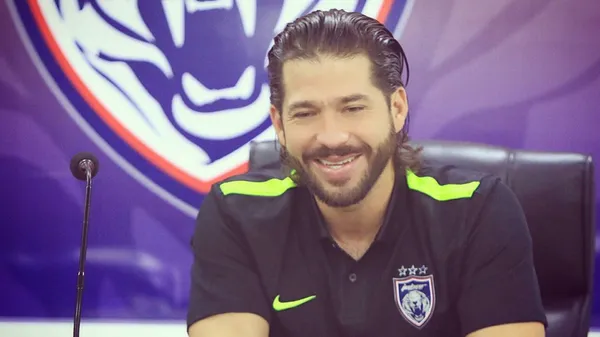 Mora ganó todo como entrenador del Johor de Malasia.