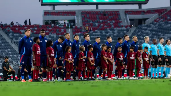 Futbolista de Costa Rica vive un pésimo momento.