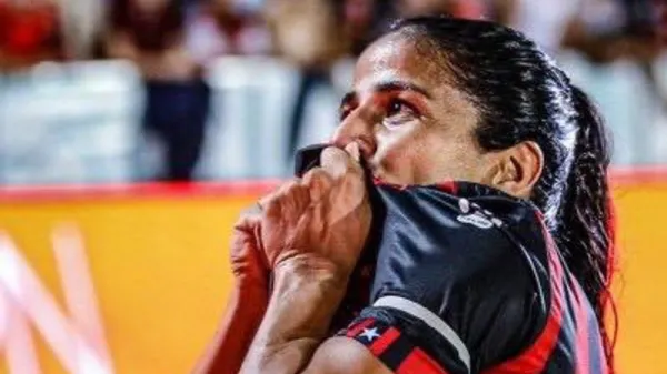 Shirley Cruz sigue teniendo un gran amor por Alajuelense.