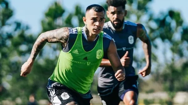Randall Leal volvió a jugar después de 5 meses. (