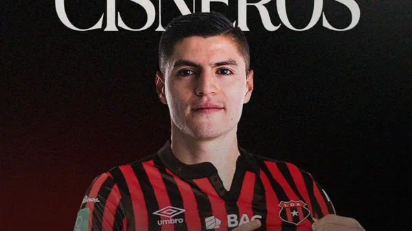 Ronaldo Cisneros no podrá jugar ante Saprissa. (