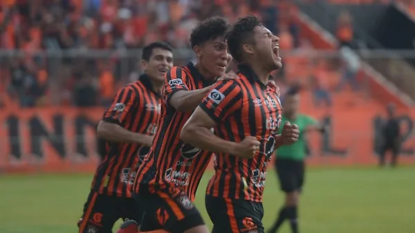 Dustin Corea quería continuar su carrera en Águila.