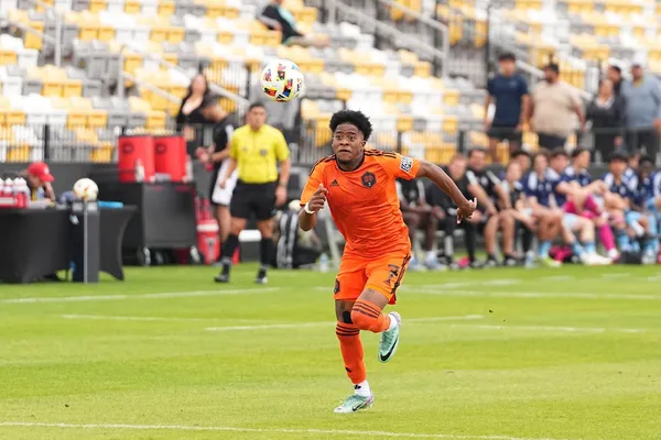 Exon Arzú fue suplente en la derrota del Houston Dynamo ante Dallas en el debut de la nueva temporada de la MLS.