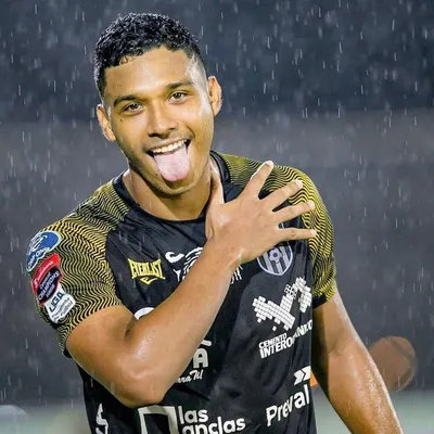 Jorman Aguilar podría seguir su carrera en Bolivia.