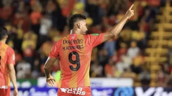 Marcel Hernández no podrá viajar a Panamá por un tema de papeles.