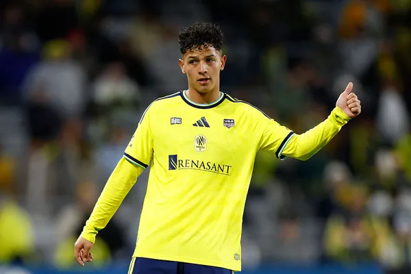 Warren Madrigal se recupera de una lesión en la parte inferior del cuerpo (Getty Images).