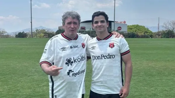 El Macho y su hijo, dos manudos de pura cepa. (Alajuelense)