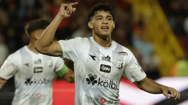 Andy Rojas está muy molesto con su situación en Herediano.