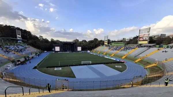 El Estadio Cementos Progreso, ubicado en Ciudad de Guatemala, tiene capacidad para 17 mil espectadores. (