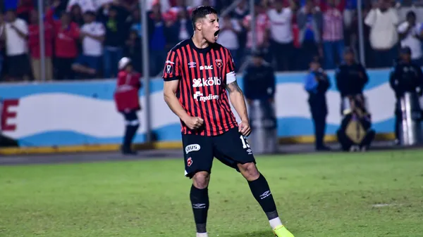 Alexis Gamboa es uno de los referentes de Alajuelense. (