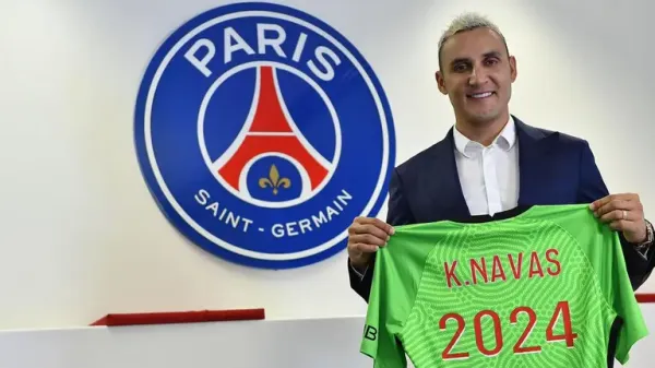 Keylor Navas con PSG