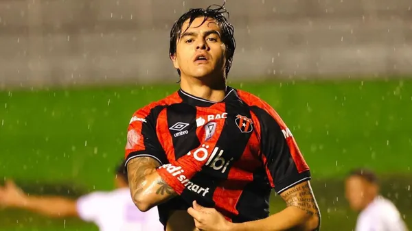Diego Campos seguirá su carrera en Indonesia.