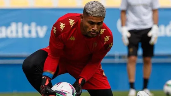 Kevin Chamorro sumó pocos minutos en Portugal (Estoril Praia).