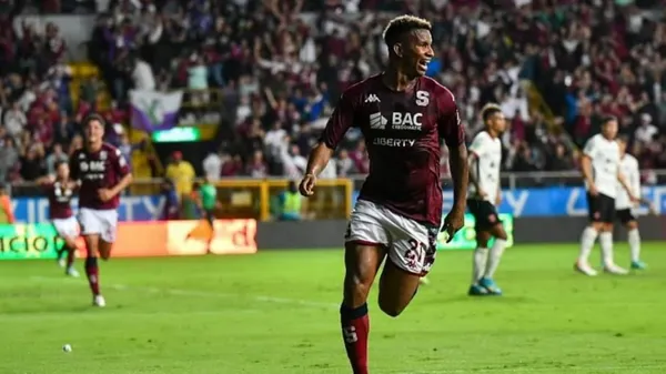 Fidel Escobar marcó en el Clásico Nacional (Saprissa)