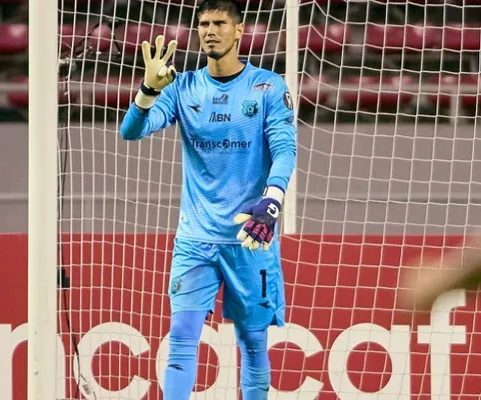 Aarón Cruz está totalmente al margen de los planes de José Giacone (Instagram).