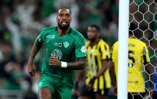 Toney con el Al-Ahli