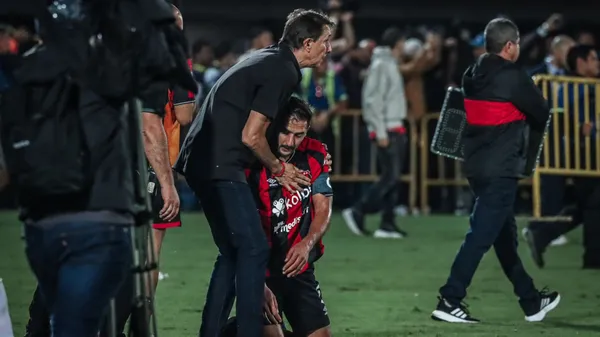 Celso Borges y Guimaraes encienden las alarmas en Alajuelense.
