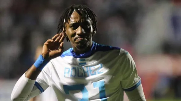 Bryan Róchez está muy descontento con los últimos dichos de Reinaldo Rueda