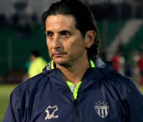 Ronald González en su paso por Antigua GFC.