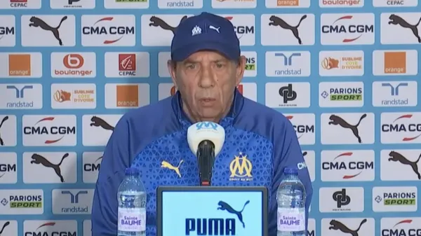 Jean-Gasset DT de Marsella en conferencia de prensa (Team OM)
